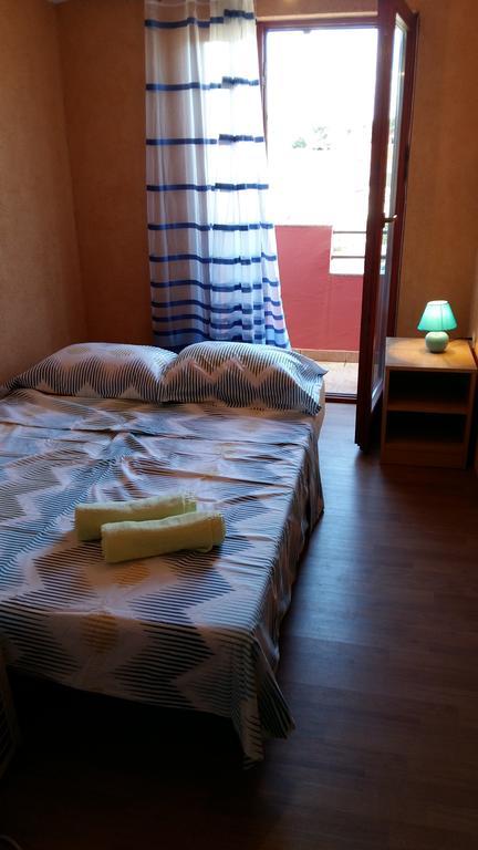 Apartments Ema Vir Εξωτερικό φωτογραφία