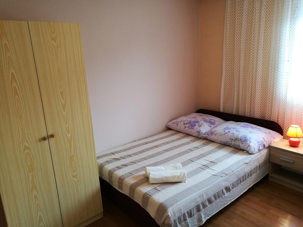 Apartments Ema Vir Εξωτερικό φωτογραφία