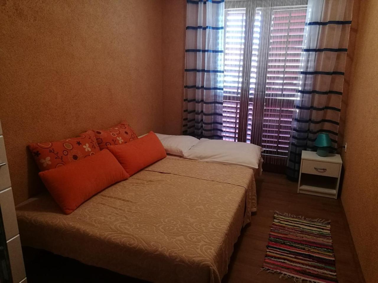 Apartments Ema Vir Εξωτερικό φωτογραφία